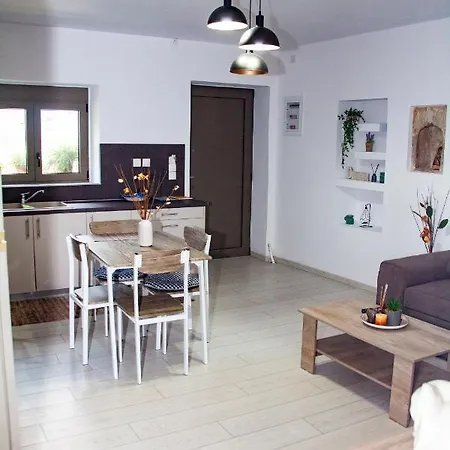 Casa de Férias Aelia Agios Vlasios (Euboea)