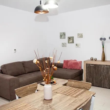 Aelia Holiday home *