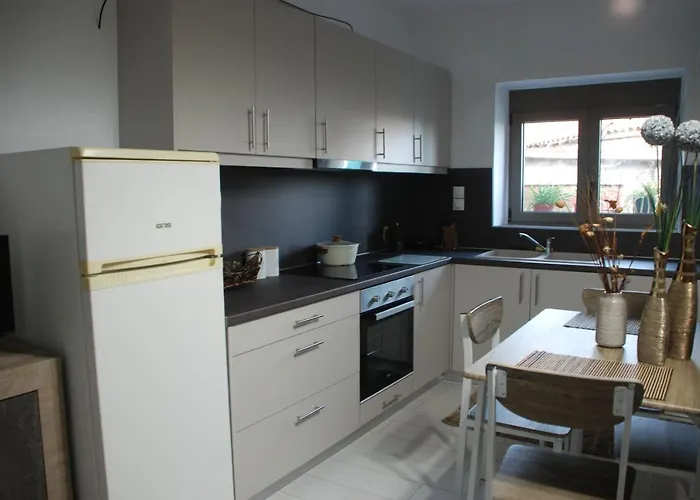 Aelia Holiday home *